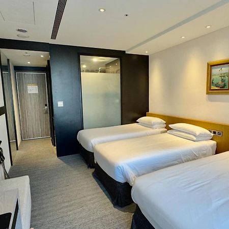 Royal Roi Hotel Taichung Buitenkant foto