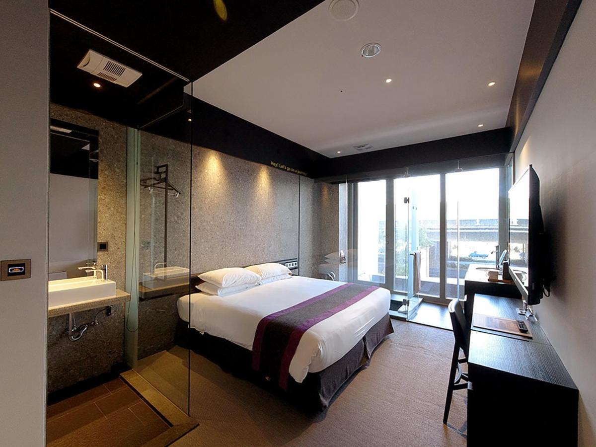Royal Roi Hotel Taichung Buitenkant foto