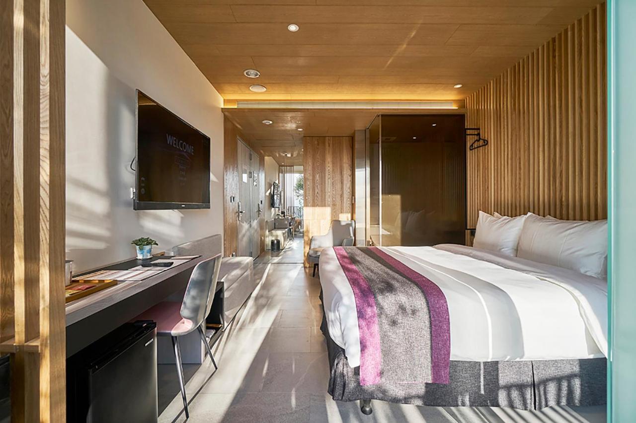 Royal Roi Hotel Taichung Buitenkant foto