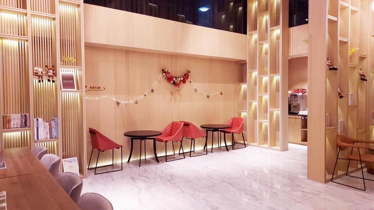 Royal Roi Hotel Taichung Buitenkant foto