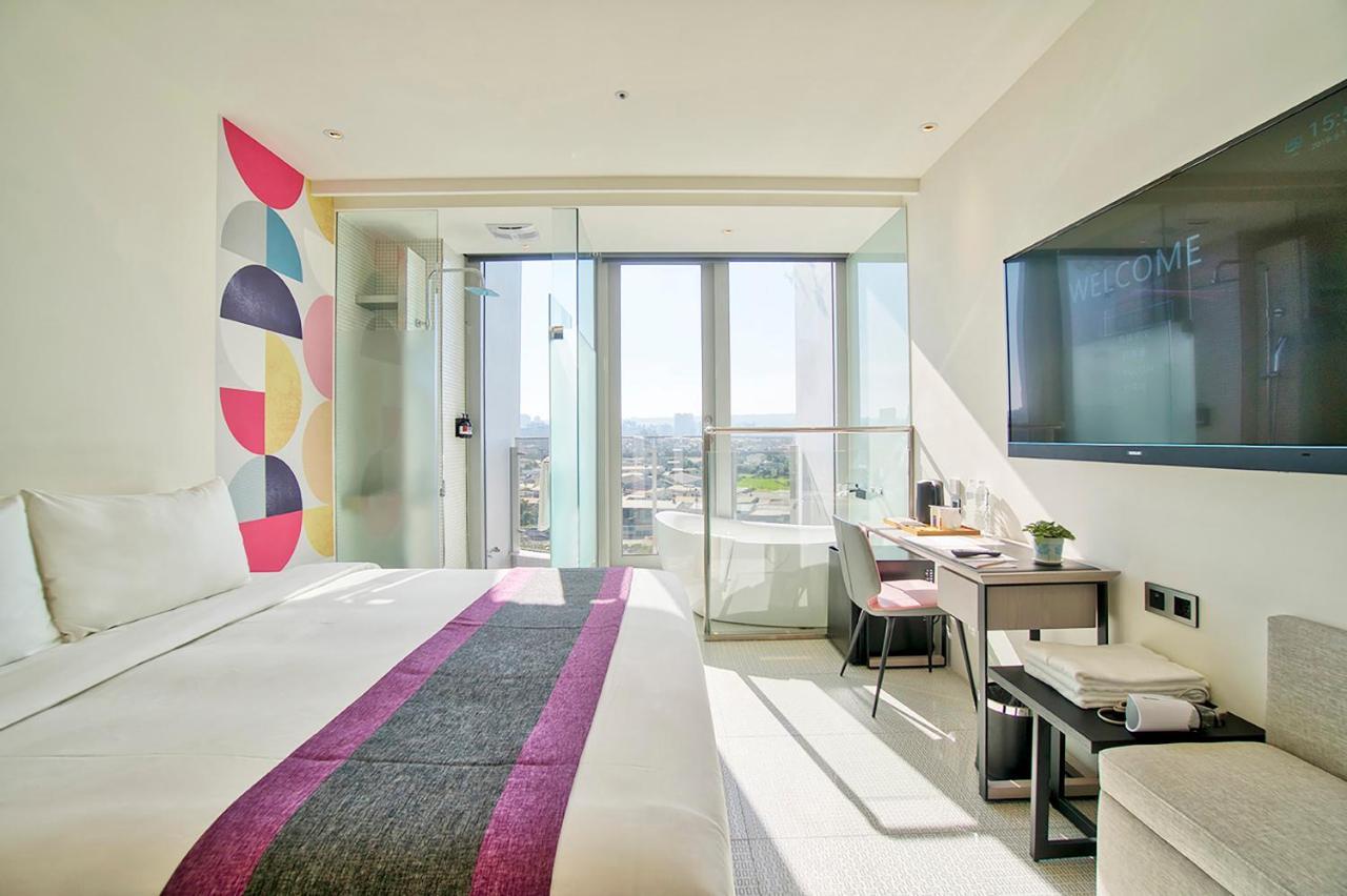 Royal Roi Hotel Taichung Buitenkant foto