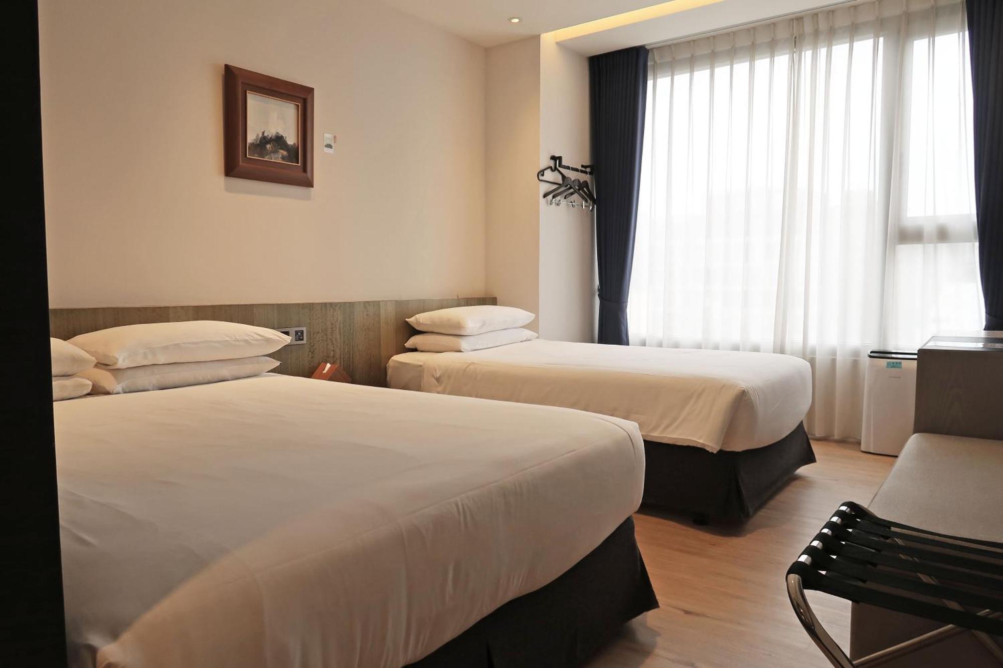 Royal Roi Hotel Taichung Buitenkant foto