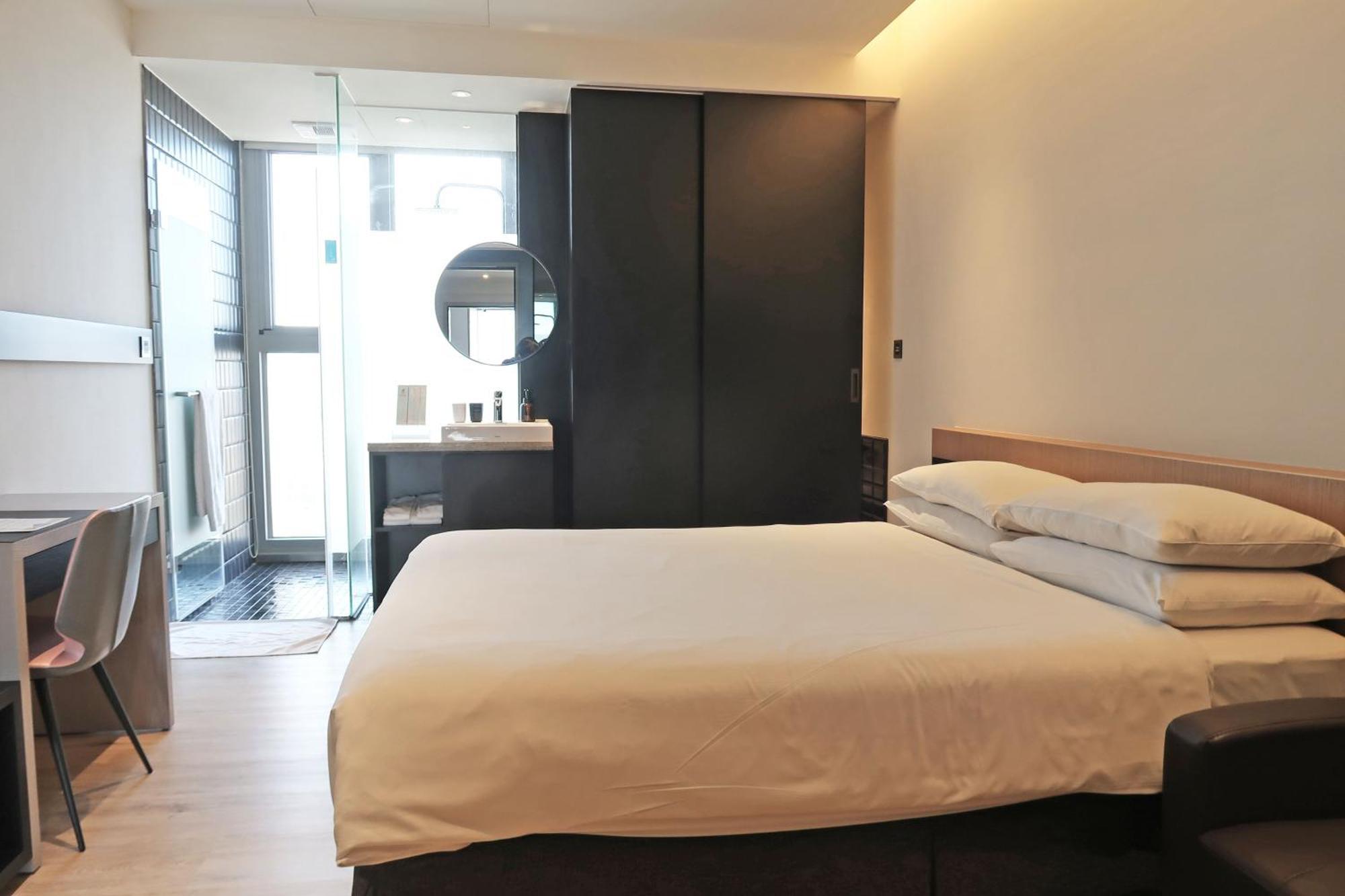 Royal Roi Hotel Taichung Buitenkant foto