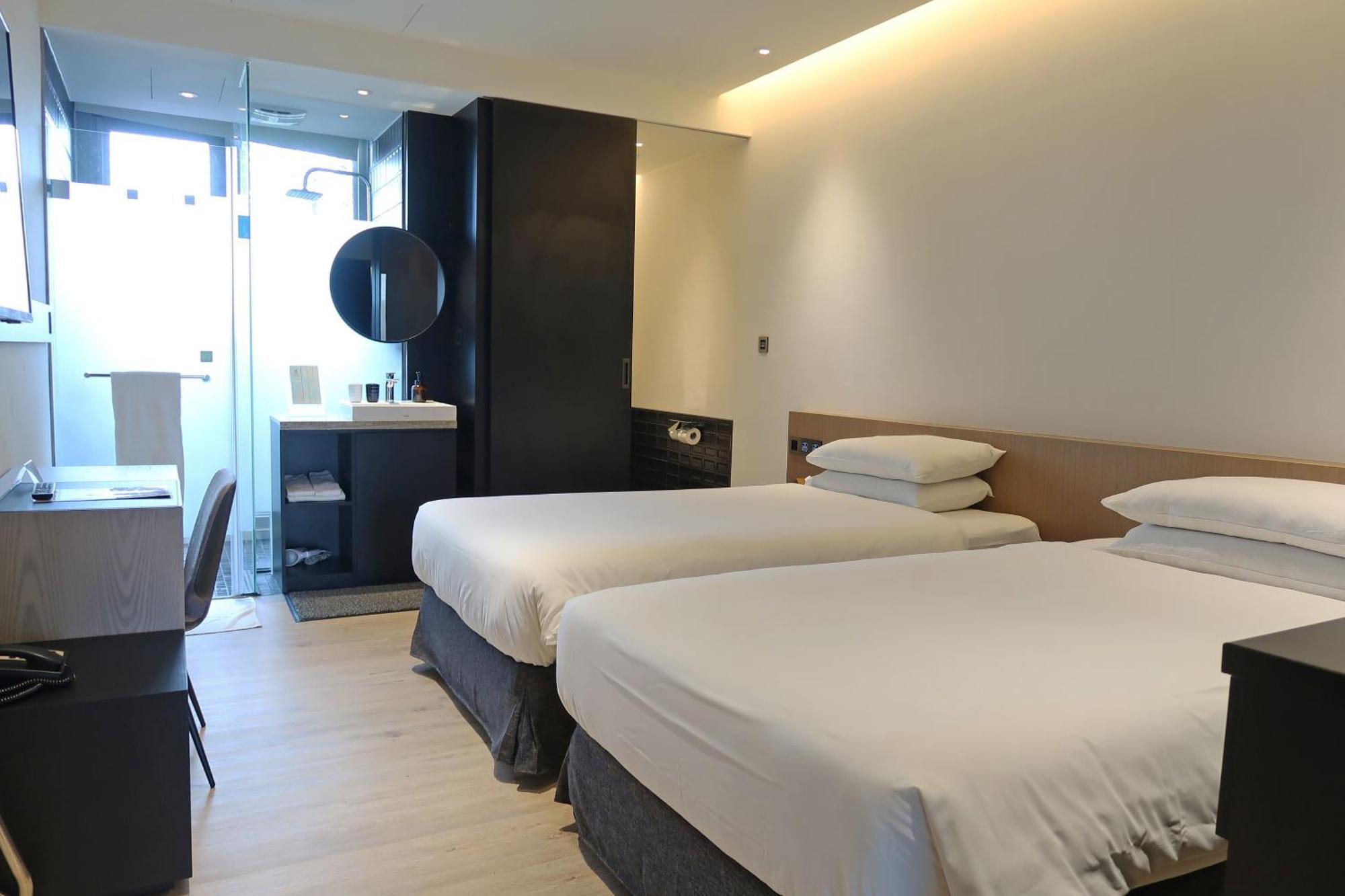 Royal Roi Hotel Taichung Buitenkant foto