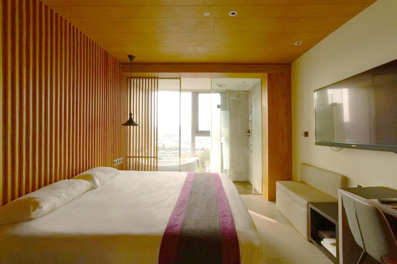 Royal Roi Hotel Taichung Buitenkant foto